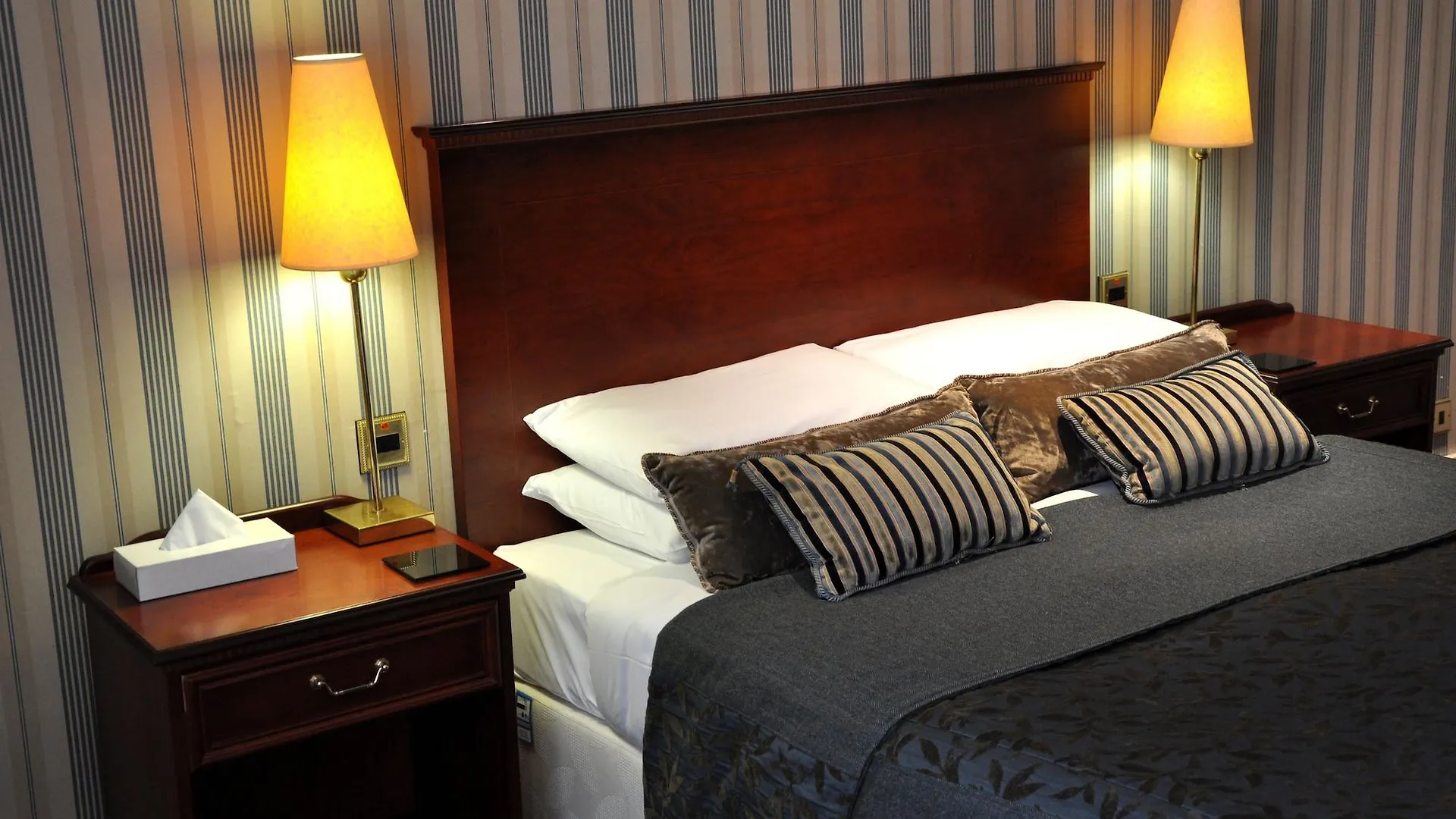 Cairn Hotel Harrogate 3*,
